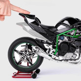 ماکت موتور شارژی کاوازاکی H2R - نحوه استفاده