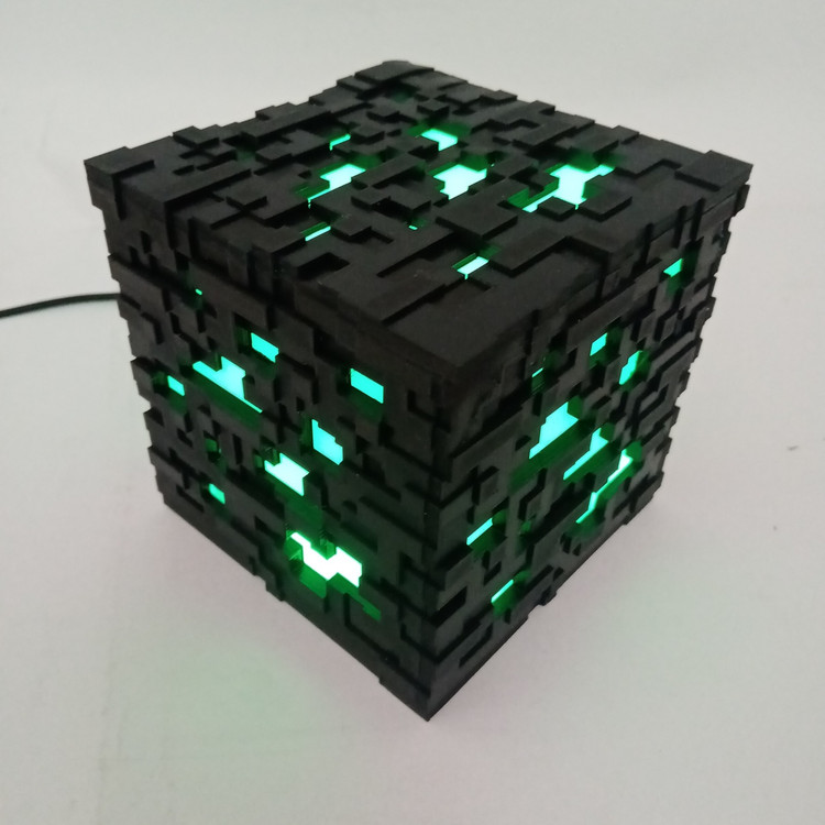 چراغ رومیزی ماینکرفت مدل M3